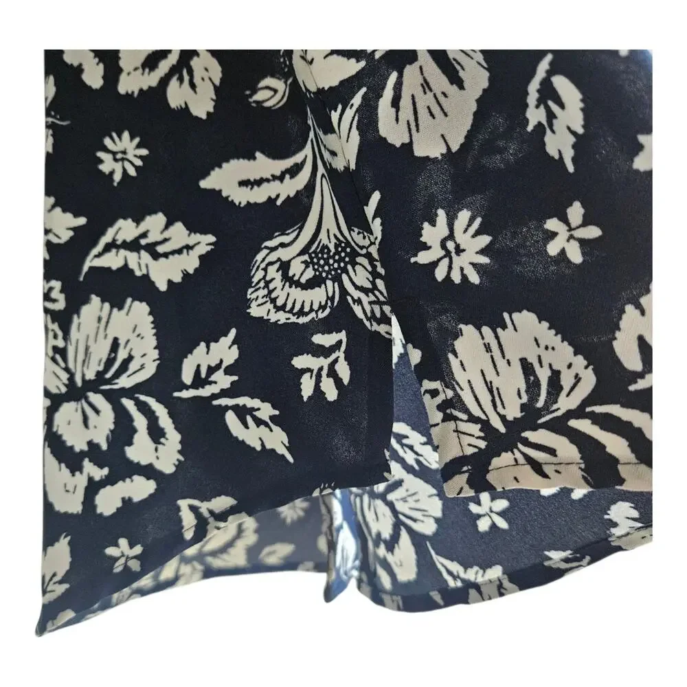 Croft & Barrow Womens L Blouse Top Floral Flap Pockets Button-Up Split Neck